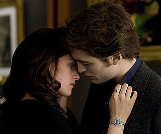 Photos of Robert Pattinson and Kristen Stewart in New Moon 2010-01-21 15:50:12