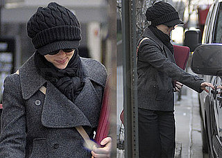Photos of Scarlett Johansson Leaving Her NYC Apartment 2010-01-28 12:30:00