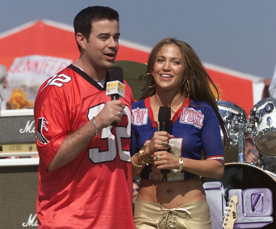 Jennifer Lopez and Carson Daly talked to the crowd before 2001's matchup.
Jennifer Lopez and Carson Daly talked to the crowd before 2001's matchup.