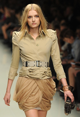 Burberry Autumn 2010 Show to Be Shown in 3-D Around the World 2010-02-08 00:48:29