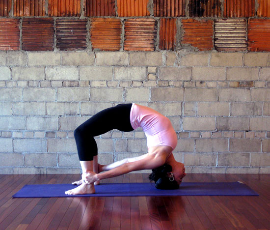 Headstand Bow
