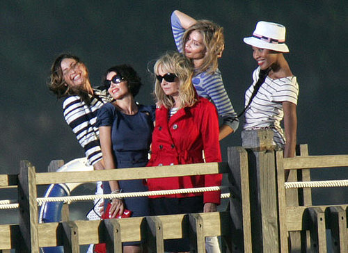 Photos of New Marks and Spencer Models Twiggy, Lisa Snowdon, Dannii Minogue, VV Brown, Anna Beatrix Barros Filming M&S Advert