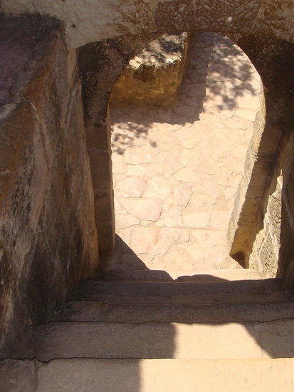 Steep Descents, Narrow Passageways