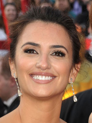 Penelope Cruz at 2010 Oscars