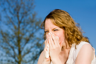 Alcoholic Beverages Can Worsen Allergy Symptoms