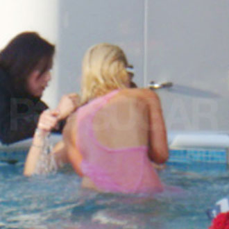 Guess Who's in a Hot Tub With Her Clothes On? Guess Who's in a Hot Tub With Her Clothes On?