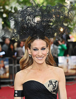 Sarah Jessica Parker Headdress Pics From the Sex and the City 2 UK Premiere