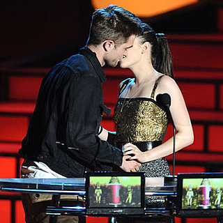 Pop Quiz on MTV Movie Awards, BAFTA TV Awards, CMT Music, Glamour Women Featuring Questions on Robert Pattinson, Tom Felton