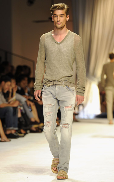 Photos of Dolce & Gabbana Runway Show Men's Spring 2011 Photos of Dolce & Gabbana Runway Show Men's Spring 2011
