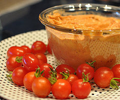 Roasted Tomato Hummus Recipe