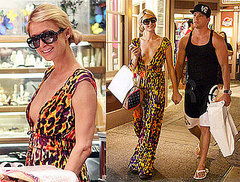 Pictures of Paris Hilton Vacationing in Hawaii With Cy Waits