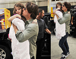 Pictures of Tom Cruise, Suri Cruise, Isabella Cruise, and Connor Cruise Shopping at FAO Schwartz in NYC
