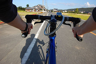 How to Avoid Pain in Your Feet, Butt, Wrists, and Shoulders While Biking