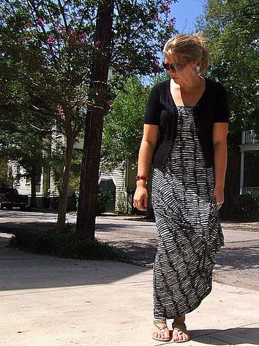 Women’s Clothing: How to Wear a Maxi Dress this Fall Season