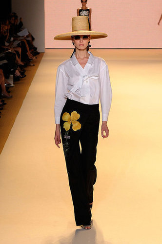 2011 Spring New York Fashion Week: Carolina Herrera 2011 Spring New York Fashion Week: Carolina Herrera