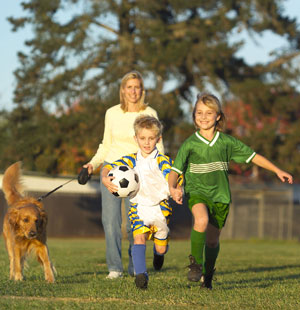 Ways For Soccer Moms to Work Out During Practice