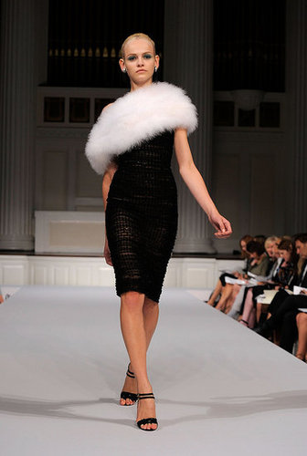 2011 Spring New York Fashion Week: Oscar De La Renta 2011 Spring New York Fashion Week: Oscar De La Renta