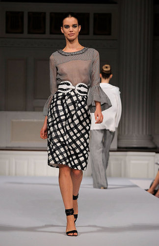 2011 Spring New York Fashion Week: Oscar De La Renta 2011 Spring New York Fashion Week: Oscar De La Renta