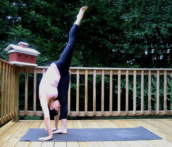Yoga Poses to Stretch the Hamstrings Yoga Poses to Stretch the Hamstrings