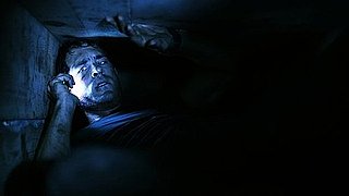 Buried Movie Review Starring Ryan Reynolds 2010-09-24 07:30:00