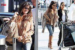 Pictures of Pregnant Penelope Cruz at Heathrow With Sister Monica Pictures of Pregnant Penelope Cruz at Heathrow With Sister Monica