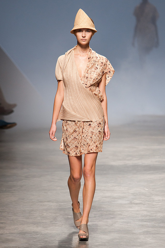 Spring 2011 Paris Fashion Week: Issey Miyake Spring 2011 Paris Fashion Week: Issey Miyake