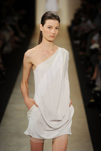 White Trend From The Spring 2011 Fashion Week Shows
