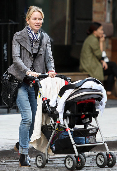 Pictures of Naomi Watts