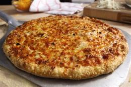 Domino's Unveils New Wisconsin 6 Cheese Pizza, Campaign to Support American Dairy
