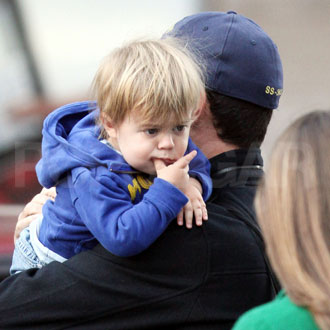 Guess Who's Showing His Son the Big Apple? Guess Who's Showing His Son the Big Apple?
