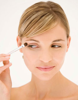 New Makeup Tricks For Getting More Out of Your Products 2010-11-18 09:00:44