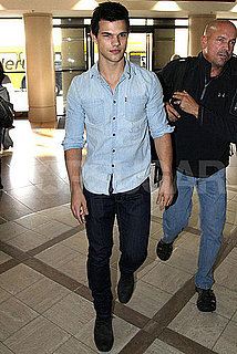 Pictures of Taylor Lautner Arriving at LAX