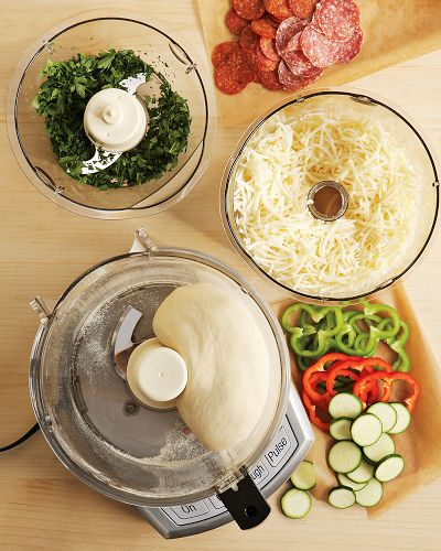 10 Blowout Kitchen Items to Gift to Your Nearest & Dearest This Holiday 10 Blowout Kitchen Items to Gift to Your Nearest & Dearest This Holiday