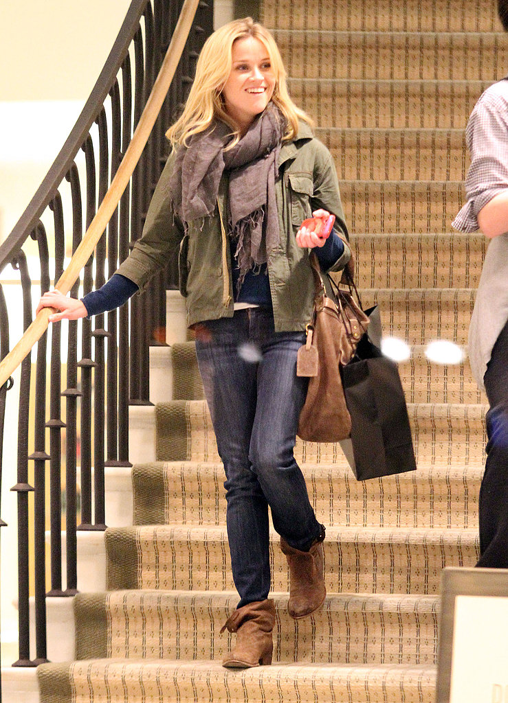 Reese Visits Barneys as How Do You Know Hits Theaters and Elephants Gets Hot Reese Visits Barneys as How Do You Know Hits Theaters and Elephants Gets Hot