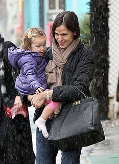 Pictures of Jennifer Garner, Violet and Seraphina Affleck Leaving a Bowling Alley in LA