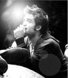 Poll Of The Week : Which is your Favourite Robert Pattinson Movie Of 2010 - Eclipse Vs Remember Me?
