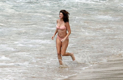 Supermodels Hit the Beach Pre-New Year's, from Cabo to St. Barts to Thailand