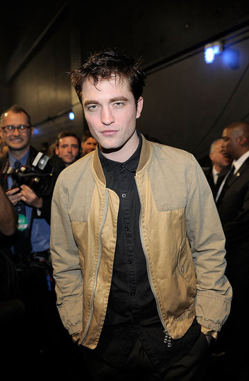 Pictures of Robert Pattinson at 2011 People's Choice Awards 2011-01-05 19:43:01 Pictures of Robert Pattinson at 2011 People's Choice Awards 2011-01-05 19:43:01