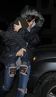 Pictures of Sandra Bullock With Louis in NYC 2011-01-07 03:07:36