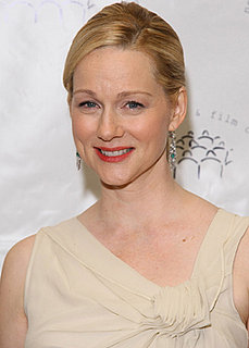 Laura Linney Wins the Golden Globe For Best Actress in TV, Musical or Comedy 2011-01-16 18:46:42
