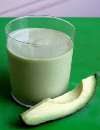 Healthy, Fast Avocado & Pear Smoothie Recipe