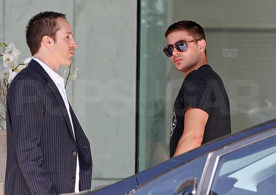 Pictures of Single Zac Efron Meeting With Agents at CAA