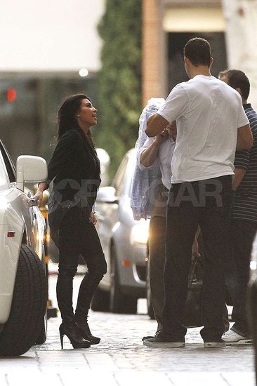 Kim Kardashian Flirts With Her Boyfriend and Hits the Gym Makeup Free Kim Kardashian Flirts With Her Boyfriend and Hits the Gym Makeup Free
