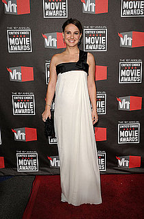 Pictures of Pregnant Natalie Portman at Critics Choice Awards