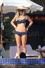 Pictures of Blond Kate Beckinsale Wearing a Bikini on Vacation in Mexico Pictures of Blond Kate Beckinsale Wearing a Bikini on Vacation in Mexico