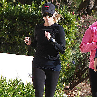 Pictures of Reese Witherspoon Running in LA 2011-01-27 03:15:00