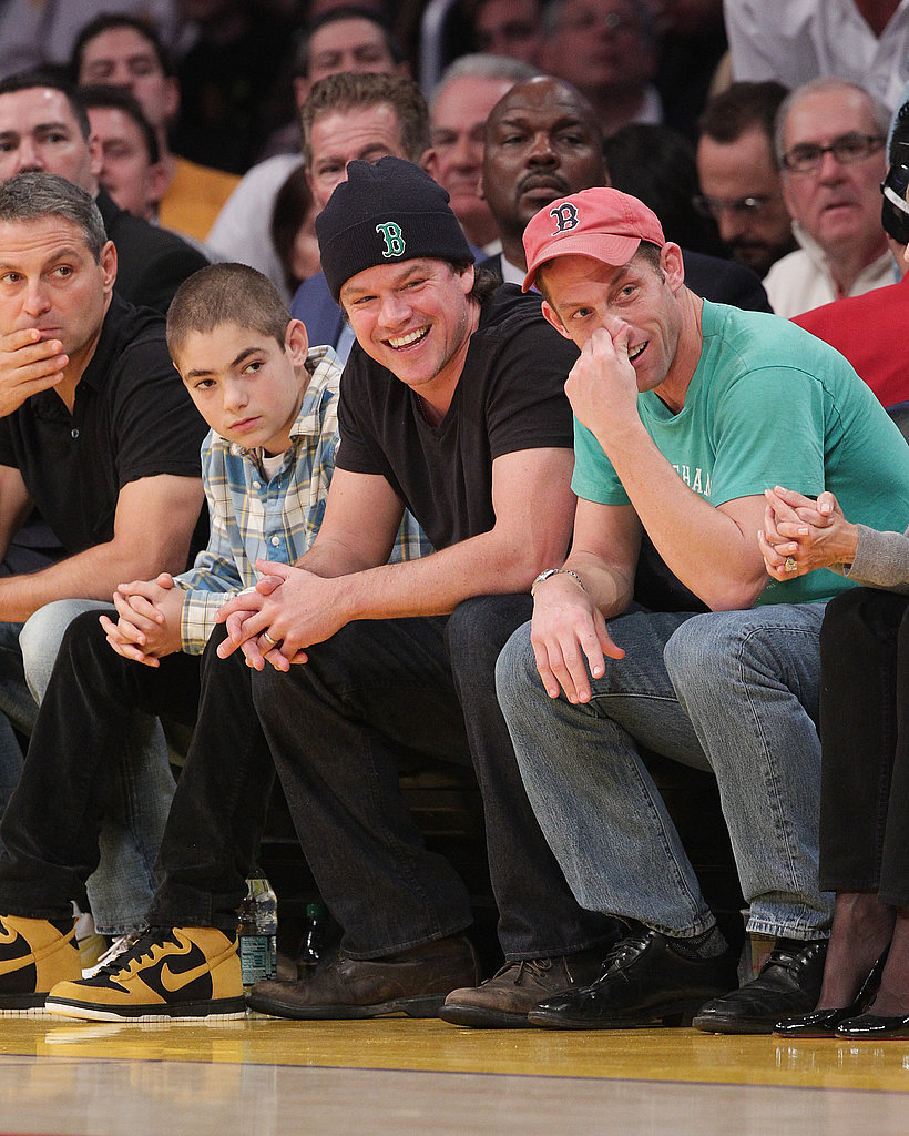 Matt Damon and Zac Efron Lead Opposing Cheering Sections at Celtics vs. Lakers Game! Matt Damon and Zac Efron Lead Opposing Cheering Sections at Celtics vs. Lakers Game!