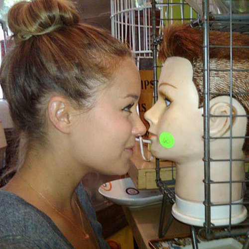LC got face to face with a mannequin head.
Source: Twitter user laurenconrad
LC got face to face with a mannequin head.
Source: Twitter user laurenconrad