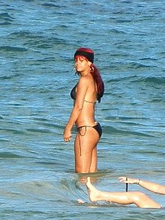 Pictures of Rihanna in a Black Bikini in Hawaii