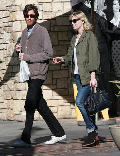 Pictures of Kirsten Dunst Shopping With Jason Boesel at the Apple Store